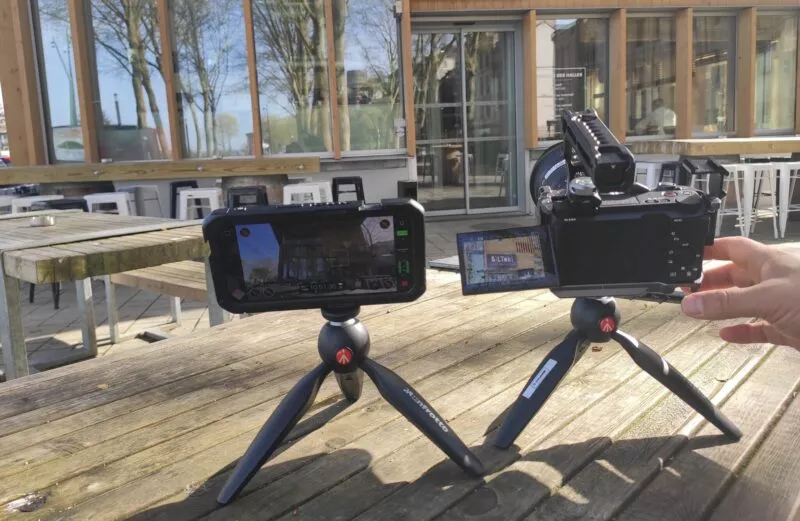 Tournage TV en Anjou devant les Halles Biltoki