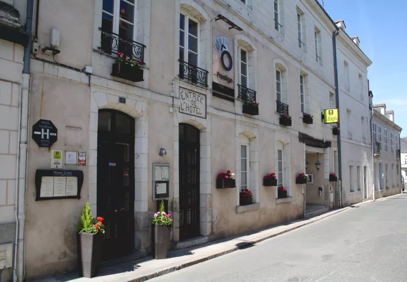 oprestige-bauge-hotel-restaurant-2